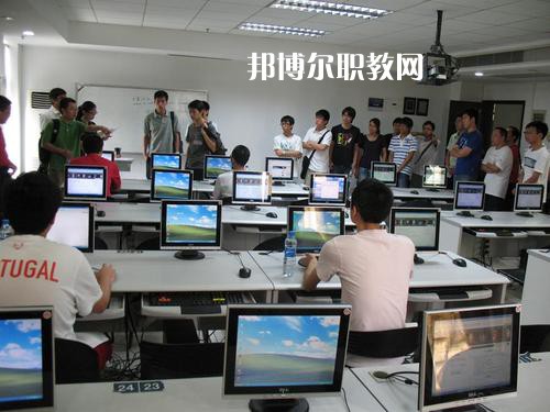 成都2021年學(xué)計算機(jī)網(wǎng)絡(luò)技術(shù)學(xué)校哪個學(xué)校好