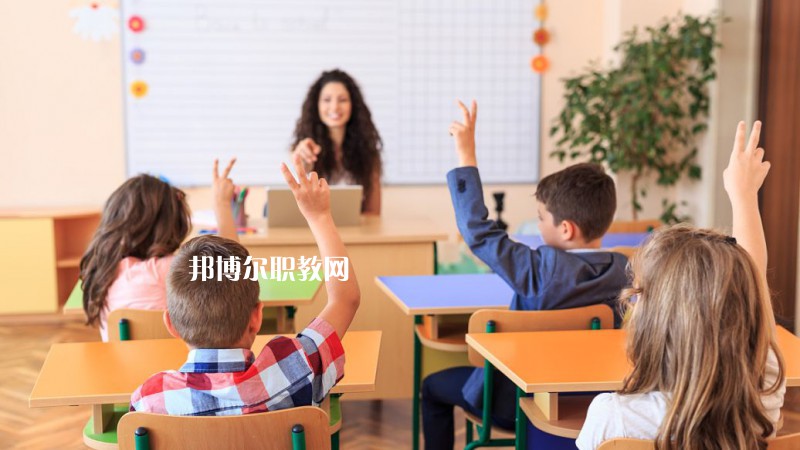 成都2021年女生學幼師學校