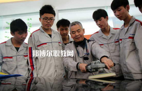 廣州2021年初中生讀汽修學(xué)校怎么樣