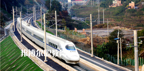 廣西2021年什么鐵路學(xué)校比較好