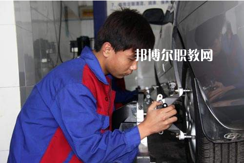 重慶2021年汽修學(xué)校學(xué)什么好