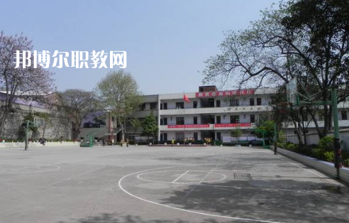 貴州2021年初中畢業(yè)讀什么中專學(xué)校