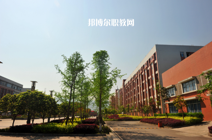 重慶2021年汽修學校畢業(yè)是什么文憑