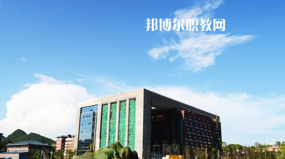貴州2021年初中生讀什么中專
