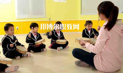 成都2021年讀幼師學(xué)校需要什么證件