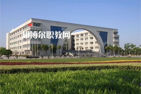 四川2021年初中畢業(yè)想讀中專