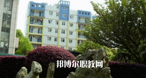 都勻市中等職業(yè)技術(shù)學(xué)校2021年報名條件、招生要求、招生對象
