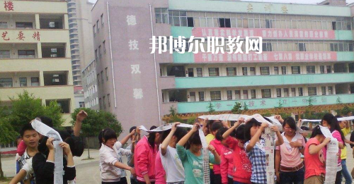 甕安鴻翔中等職業(yè)技術(shù)學(xué)校2021年報(bào)名條件、招生要求、招生對(duì)象