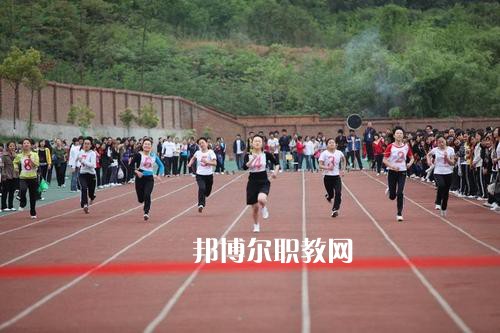 成都2021年到哪里讀幼師學(xué)校好