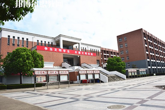 四川2021年初中畢業(yè)如何讀中專(zhuān)