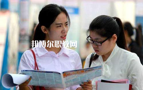 成都2021年幼師學(xué)校學(xué)什么最好