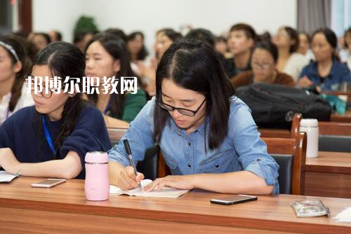 成都2021年幼師學(xué)校算什么學(xué)歷