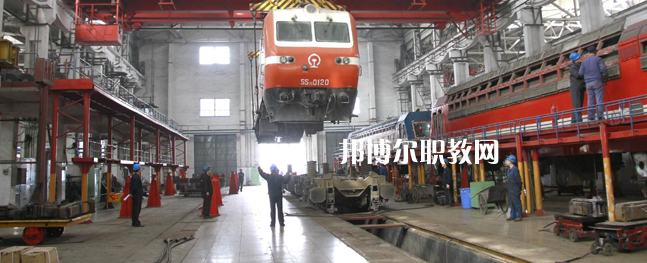貴州2021年初中生上鐵路學校好嗎