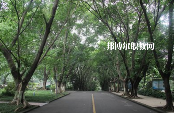 重慶2021年上什么中專學校