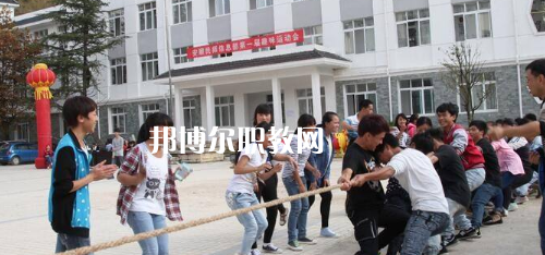 安順民族職業(yè)技術學校2021年報名條件、招生要求、招生對象