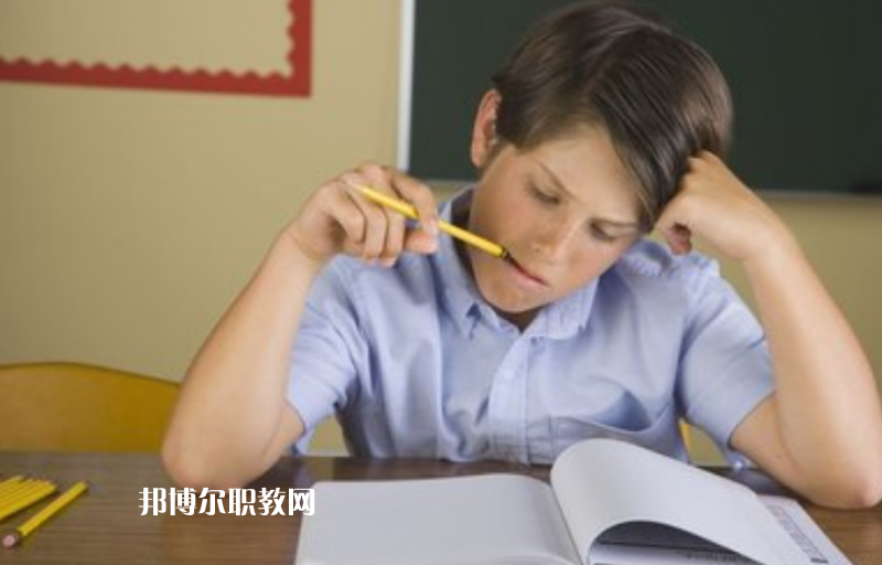 重慶2021年適合男生的中專學校專業(yè)