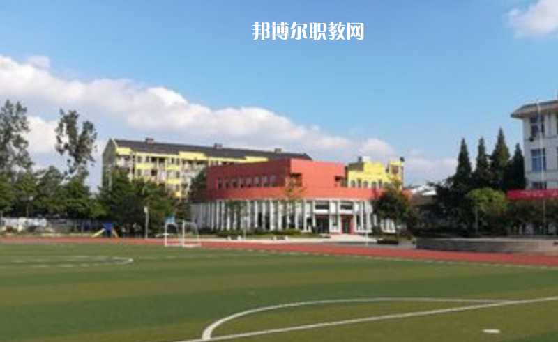 重慶2021年高中畢業(yè)上什么中專學(xué)校好