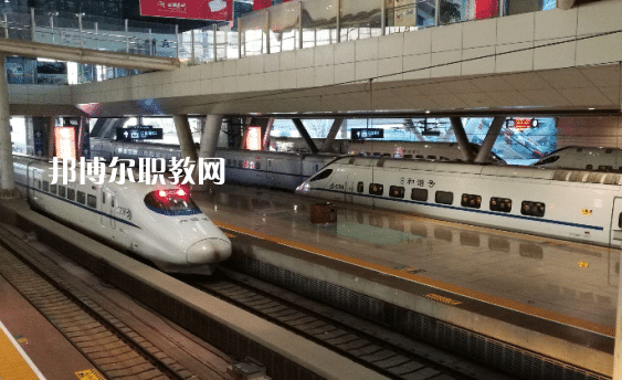 貴州2021年鐵路學校都有什么專業(yè)適合男生 