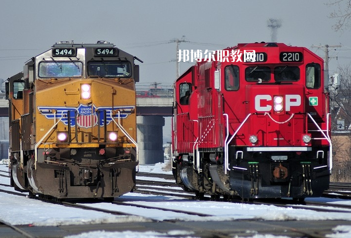貴州2021年男生上鐵路學(xué)校學(xué)什么專業(yè)好