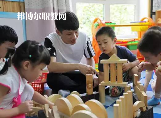 重慶2021年初中生讀幼師學校怎么樣