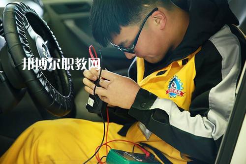 廣州2021年男生讀汽修學(xué)校學(xué)什么好