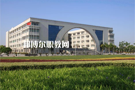 四川2021年中專學(xué)校都有哪些專業(yè)好