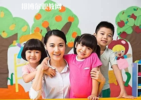 重慶2021年在幼師學校學什么專業(yè)好