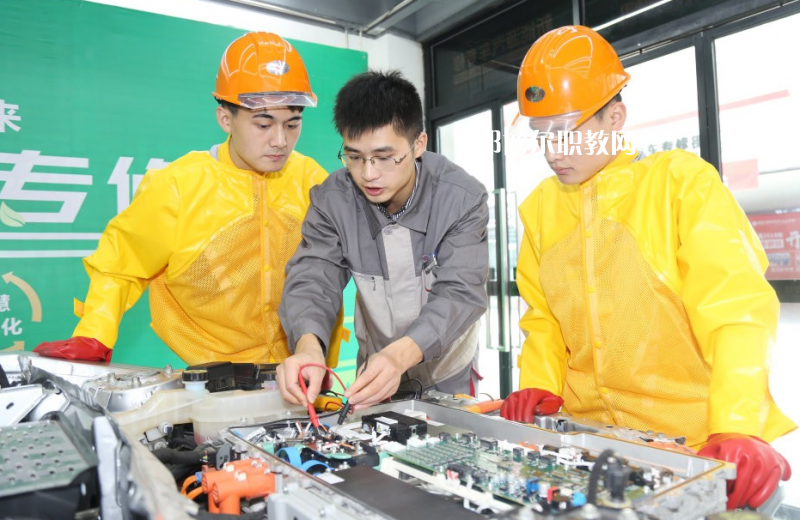 貴州2021年有哪些有汽修學(xué)校的大專院校