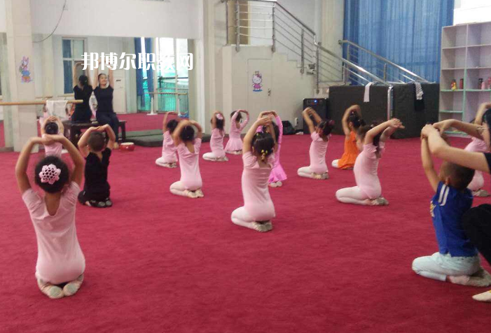 重慶2021年幼師學(xué)校什么專業(yè)好就業(yè)