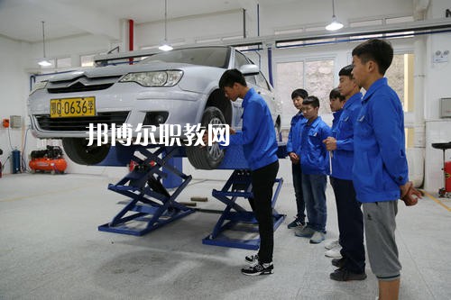 成都2021年汽修學(xué)校好點(diǎn)的大專學(xué)校
