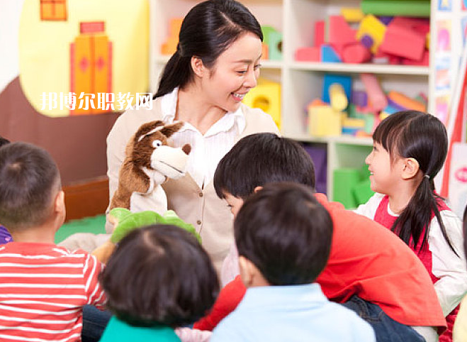 重慶2021年幼師學(xué)校里面都有哪些專業(yè)