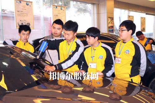 成都2021年哪些高職院校有汽修學(xué)校