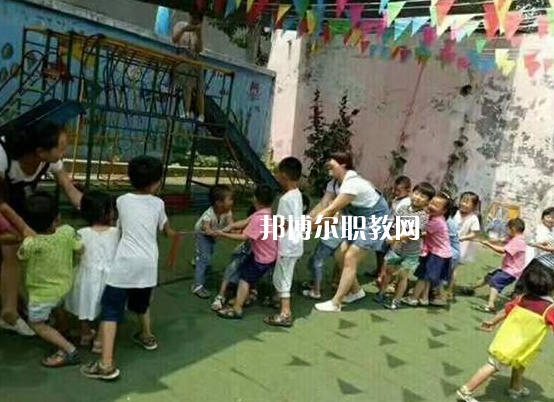 重慶2021年讀幼師學(xué)校讀什么專業(yè)好