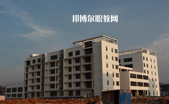 紅河州衛(wèi)生學(xué)校2021年學(xué)費、收費多少