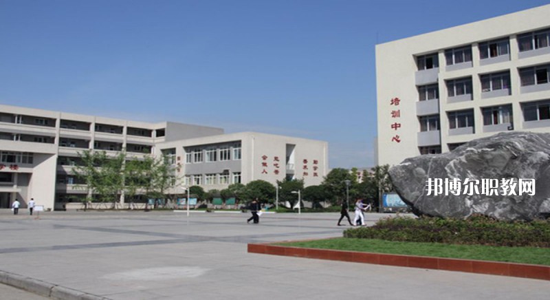 宜良縣職業(yè)高級中學(xué)2021年報名條件、招生要求、招生對象