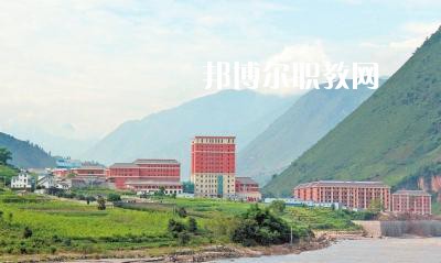 怒江州民族中等專(zhuān)業(yè)學(xué)校怎么樣、好不好