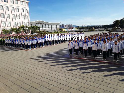 玉溪工業(yè)財貿(mào)學(xué)校2021年報名條件、招生要求、招生對象