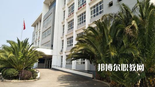 晉寧職業(yè)高級中學2021年報名條件、招生要求、招生對象