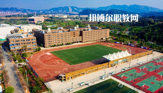 云南藝術(shù)學(xué)校2021年報(bào)名條件、招生要求、招生對(duì)象