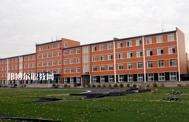 云南楚雄工業(yè)學(xué)校2021年學(xué)費(fèi)、收費(fèi)多少