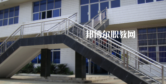 安徽省霍邱師范學(xué)校2021年學(xué)費(fèi)、收費(fèi)多少