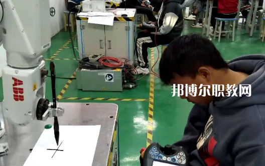 貴州貴陽市商貿(mào)學校怎么樣、好不好