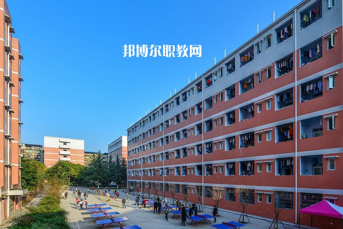 秦皇島市燕?？萍悸殬I(yè)學(xué)校2022年報(bào)名條件、招生要求、招生對象