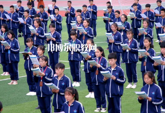 崇信縣職業(yè)教育中心2022年報(bào)名條件、招生要求、招生對(duì)象 