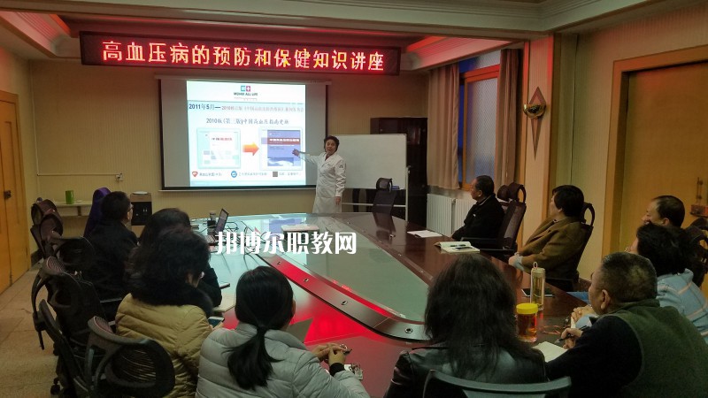 西安鐵路高級技工學校2022年報名條件、招生要求、招生對象