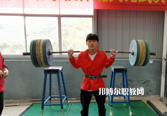 貴州體育運(yùn)動(dòng)學(xué)校2022年收費(fèi)、學(xué)費(fèi)多少