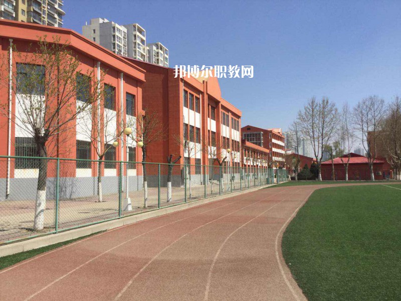 秦皇島渤?？萍贾械葘I(yè)學校2022年招生簡章