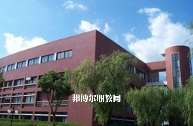 畢節(jié)市第一技工學(xué)校2022年報(bào)名條件、招生要求、招生對(duì)象