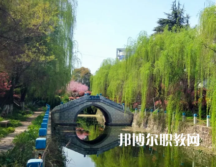 常州市工貿(mào)高級(jí)技工學(xué)校2022年報(bào)名條件、招生要求、招生對(duì)象