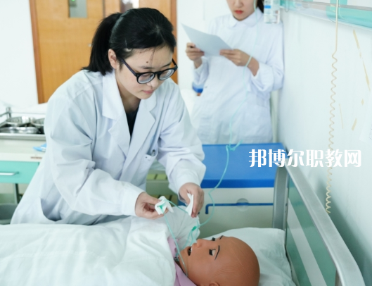 常州衛(wèi)生高等職業(yè)技術(shù)學(xué)校2022年報(bào)名條件、招生要求、招生對(duì)象